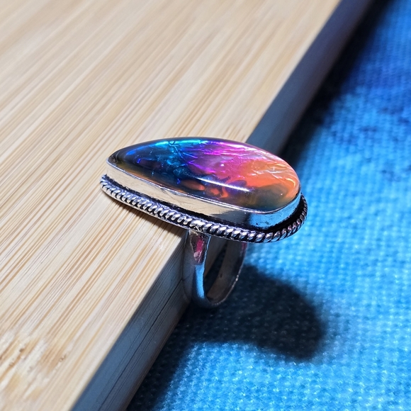 ❌SOLD❌️Dichroic Glass Art Ring Size 7.5 Hand Crafted 925 Sterling Silver Overlay - Picture 7 of 9